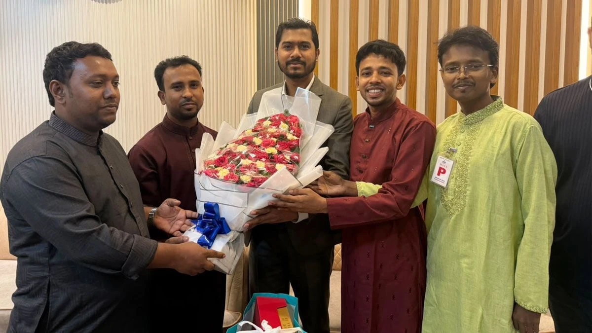 দক্ষিণ কোরিয়ায় পাঁচ দিনের সফর শেষে দেশে ফিরেছেন প্রতিমন্ত্রী নুর
